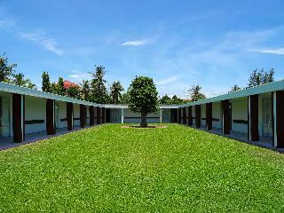 Hotel The Bale Phnom Penh