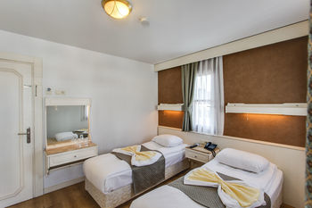 Sherwood Prize Hotel