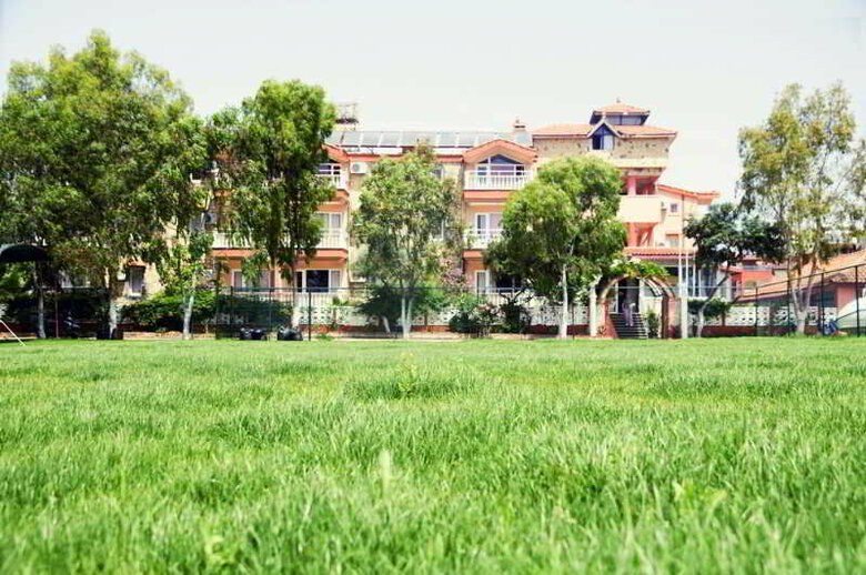 Mediterranean Garden Apart Hotel