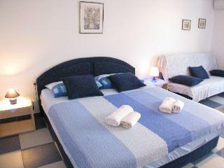 Hotel Apartments Pinija