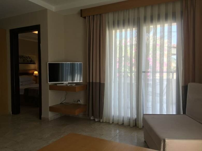 Villanaz Apart Hotel