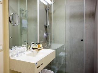Palmon Bay Hotel & Spa