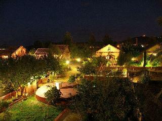 Hotel Traditional Villas Therianos
