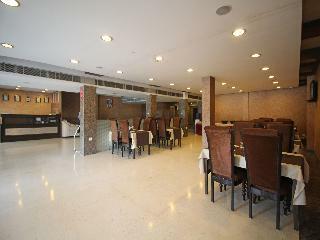 Oyo Flagship 22412 Hotel Sai Prakash