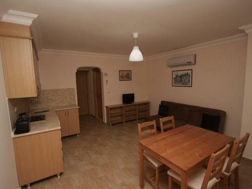 Sea Breeze Hotel And Apartments