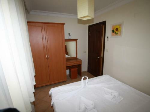 Sea Breeze Hotel And Apartments