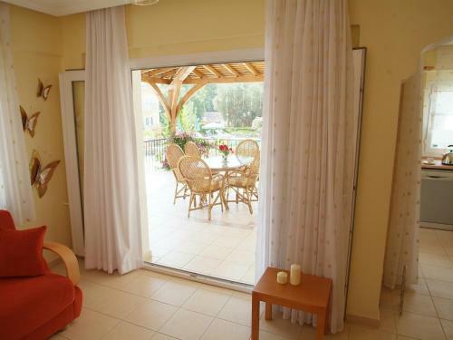 Sea Breeze Hotel And Apartments