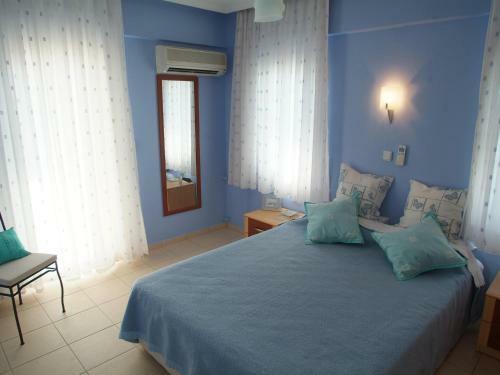 Sea Breeze Hotel And Apartments