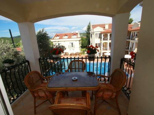 Sea Breeze Hotel And Apartments