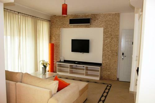 Nicholas Heights Deluxe Suite Hotel
