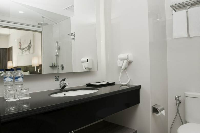 Hotel Aston Canggu Beach Resort & Spa