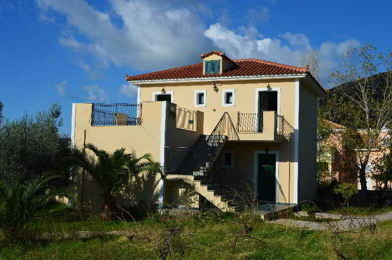 Apartamentos Koukounaries Studios
