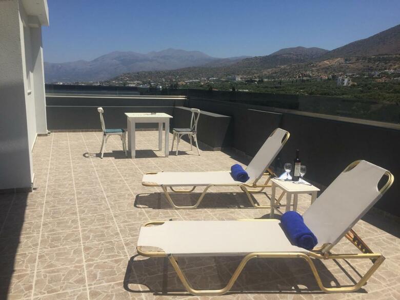 Adamakis Hotel