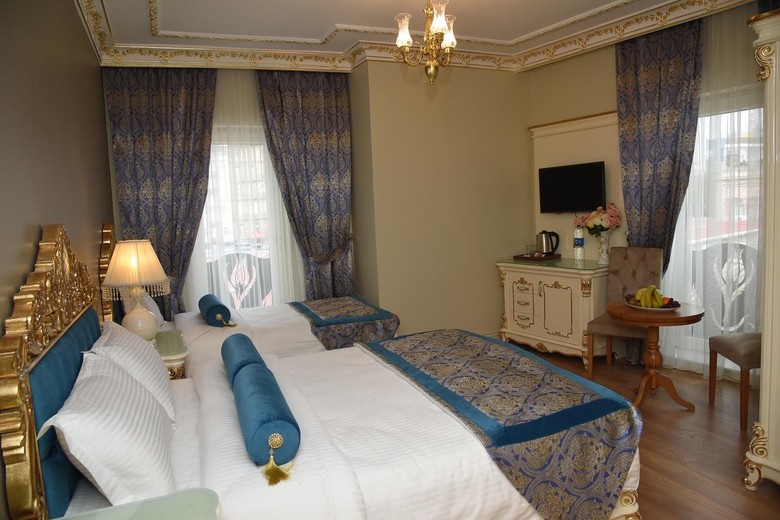 Best Town Hotel