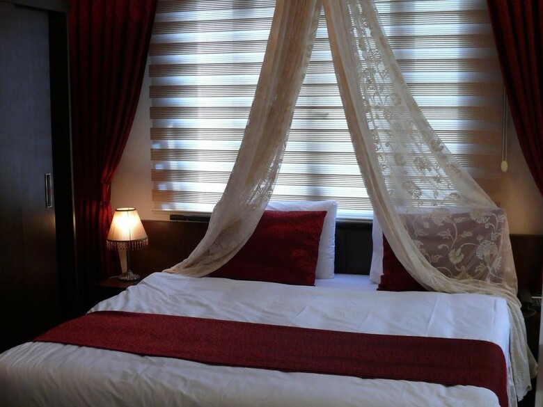 Hotel Ar Suites