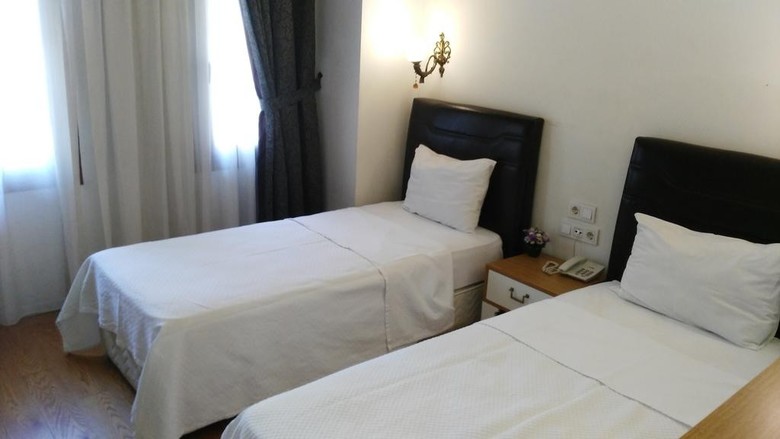 Jakaranda Hotel