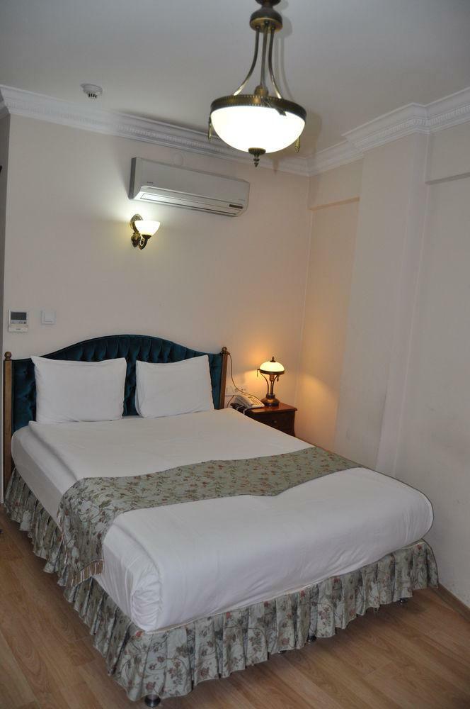 Basileus Hotel
