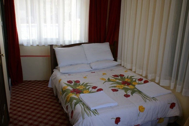 Hostal Metropolis Hostel & Guest House