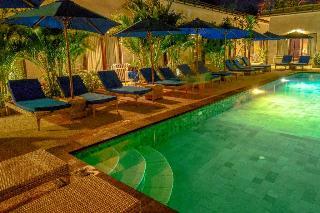 Hotel Kura Kura Resort
