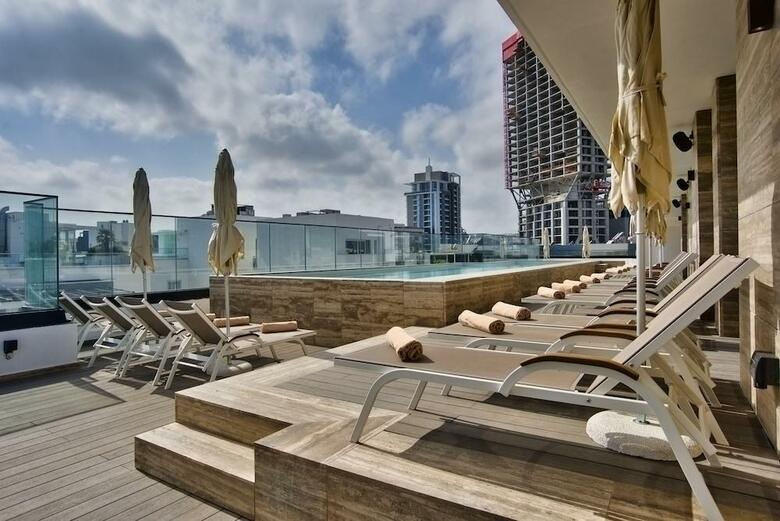 Number11, Urban Hotel