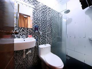 Oyo 108 Golden Palace Hotel