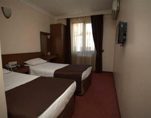 Lyon Hotel