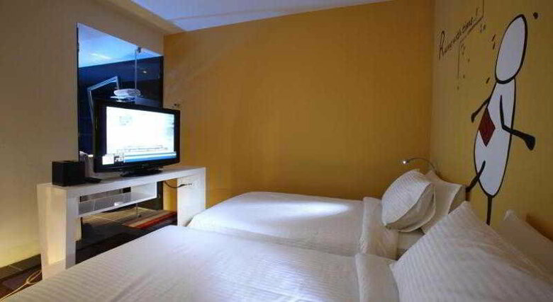 Zoom Inn Boutique Hotel