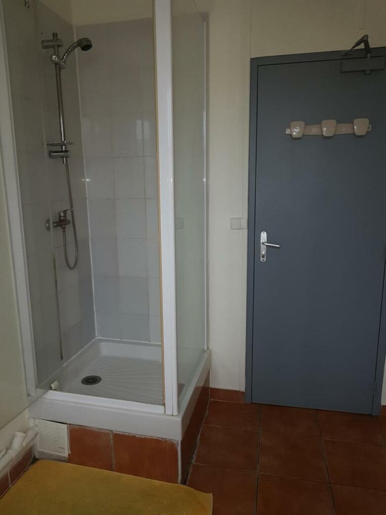 Au Royal Mad Hotel