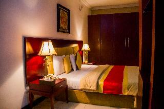 Hotel Crystal Court