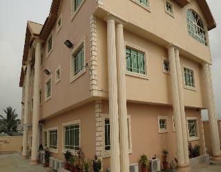 Valley Point Hotel & Suites
