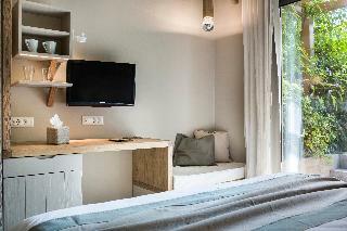 Hotel F Zeen