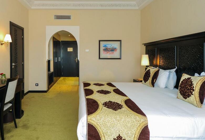Hotel Riad Ennakhil And Spa