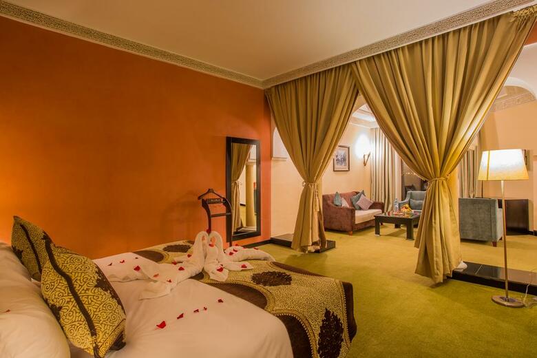 Hotel Riad Ennakhil And Spa