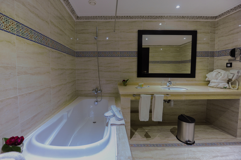 Hotel Riad Ennakhil And Spa