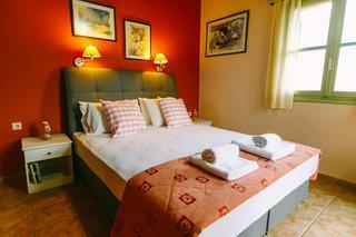 Apartamentos Eleon Villas
