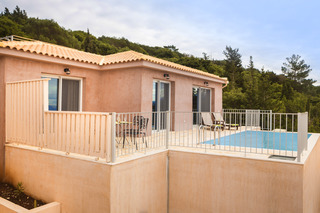 Apartamentos Magganos Sunset Villas