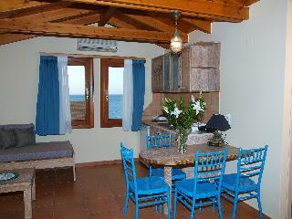 Mylos Hotel & Apartments