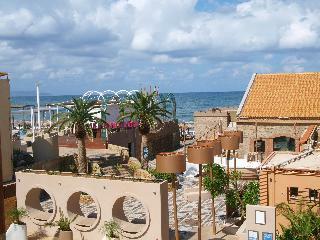 Mylos Hotel & Apartments