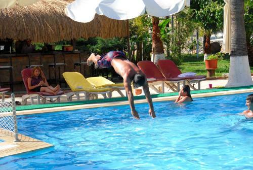 Club Turkuaz Garden Hotel