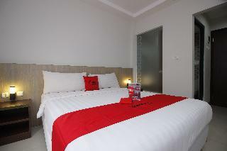 Hotel Reddoorz Plus @ Tb Simatupang