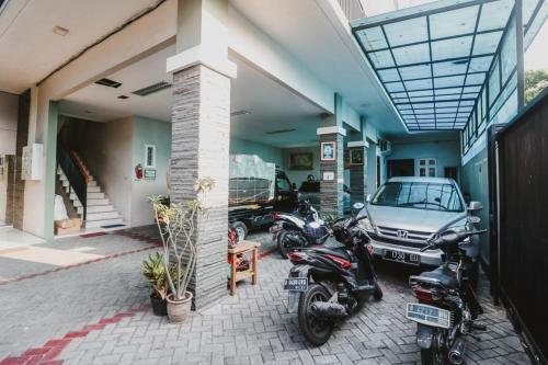 Hostal Reddoorz Plus Near Semanggi