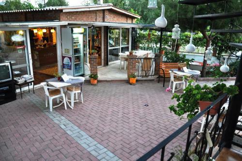 Hostal Mursel Pension Garden Hotel
