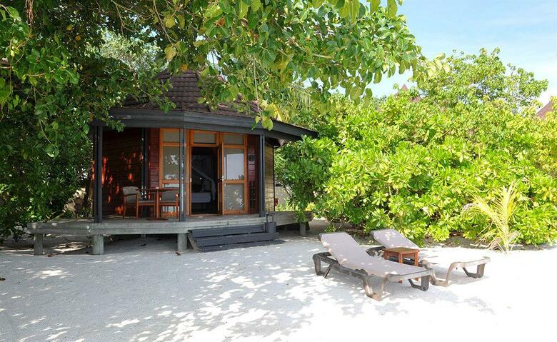 Hotel Komandoo Maldives Island Resort