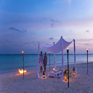 Hotel Vakarufalhi Island Resort