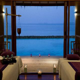 Hotel Vakarufalhi Island Resort