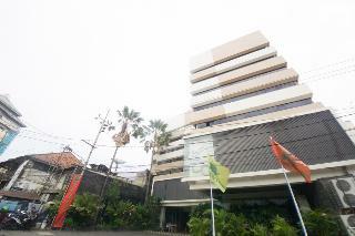Reddoorz Plus @ New Grand Park Hotel