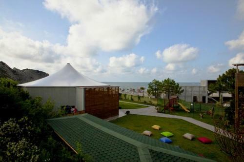 Mad Sea Beach Hotel