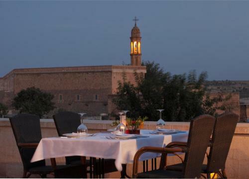 Posada Kasr-i Nehroz Hotel