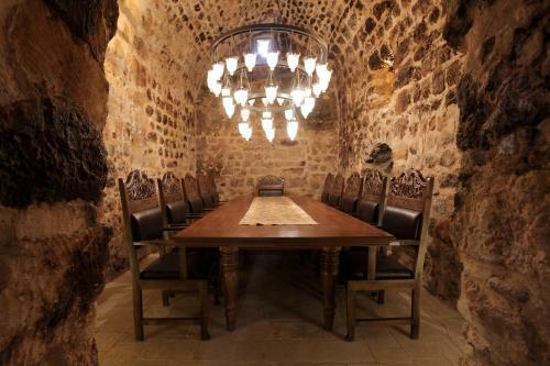Posada Kasr-i Nehroz Hotel