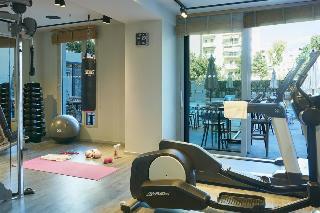 Hotel Moxy Patra Marina